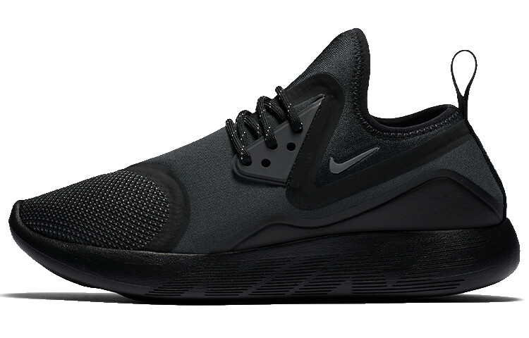 

Женская обувь Nike LunarCharge Lifestyle