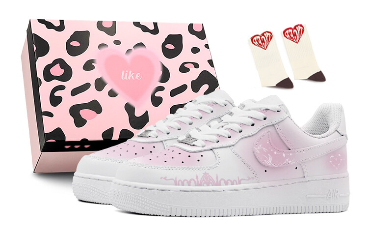 

Женские кроссовки для скейтбординга Nike Air Force 1, White/Pink