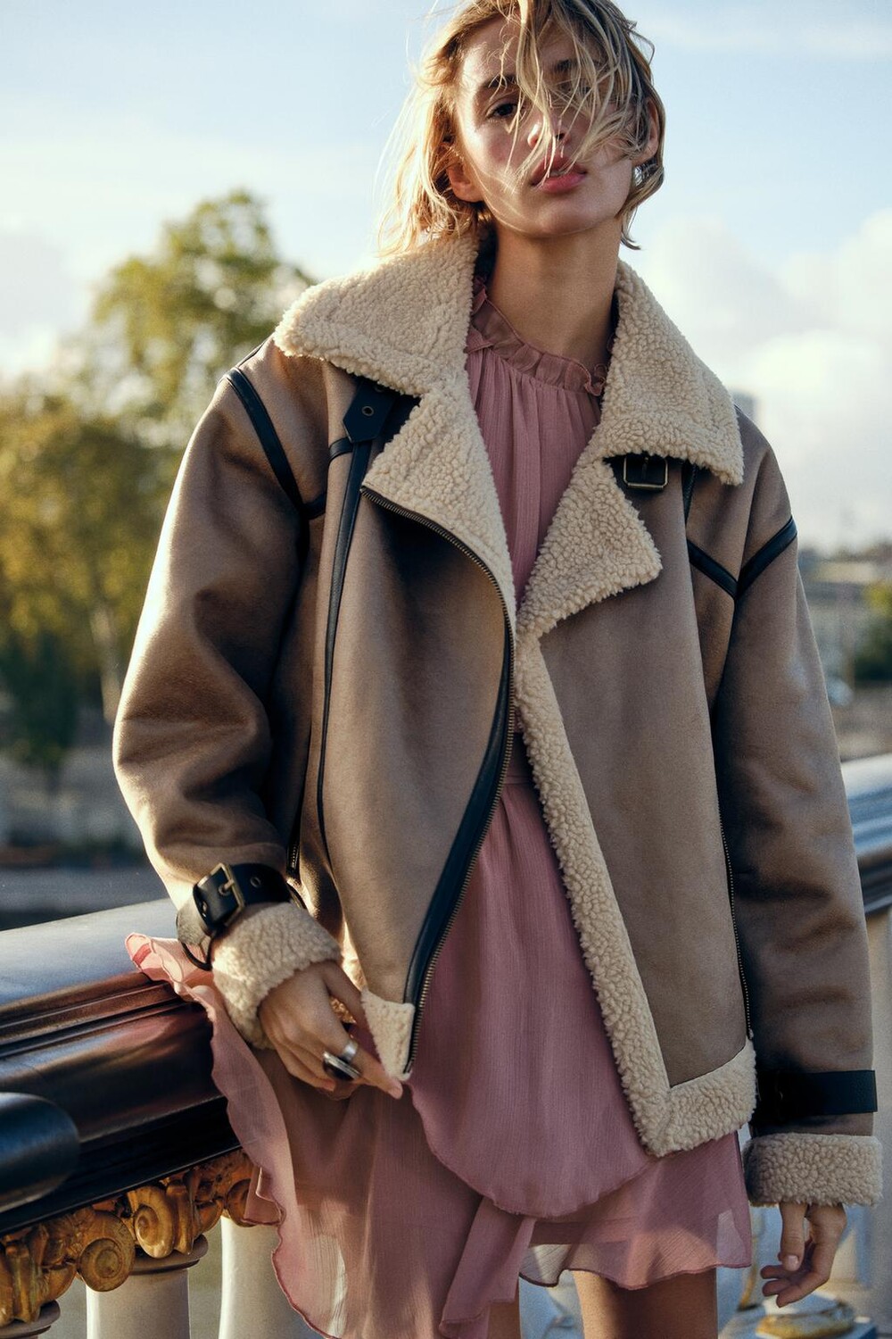 

Двухсторонняя куртка с лапами ZARA, цвет mink
