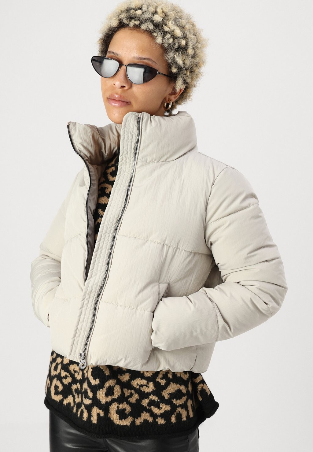 

Зимняя куртка ONLDOLLY JACKET ONLY Petite, бежевый