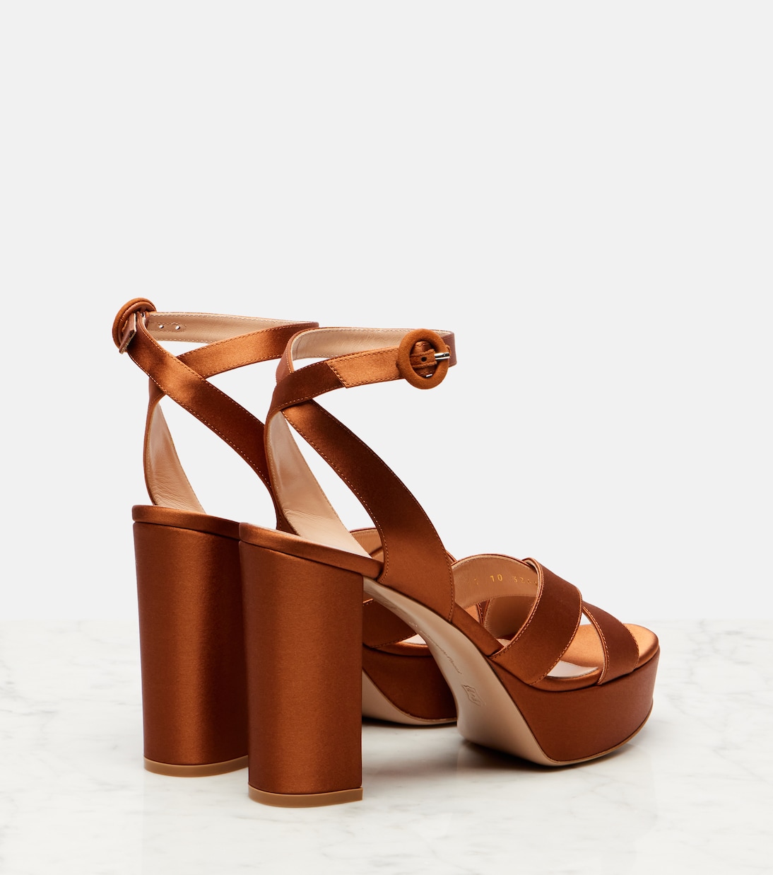 Сабирина платформенные сандалии из сатинового крепа Gianvito Rossi, Sedona — фото 2