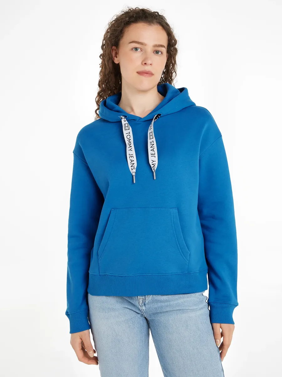 

Толстовка Tommy Jeans с капюшоном "TJW BXY LOGO DRAWCORD HOODIE EXT" и карманом-кенгуру, цвет Coastal Cobalt