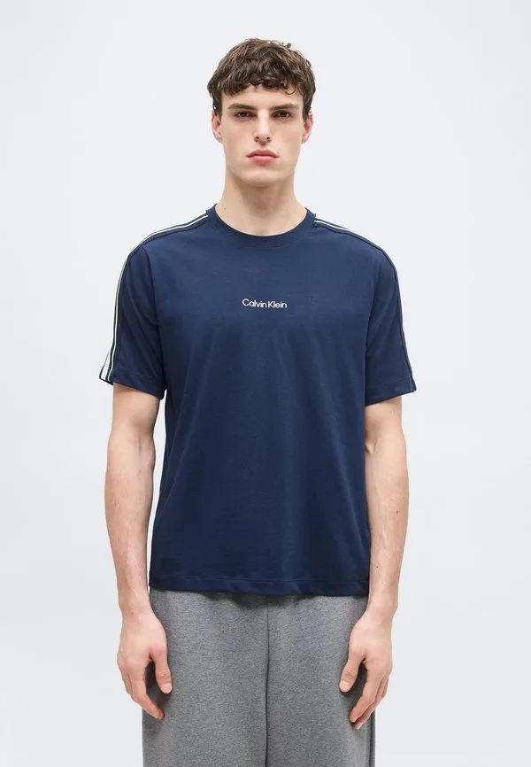 Футболка с принтом tape tee icon sport print tshirt Calvin Klein, Shoreline — фото 3