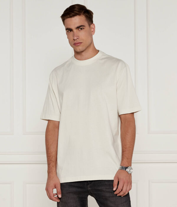 

Футболка мужская Calvin Klein Jeans свободного кроя однотонная, экрю