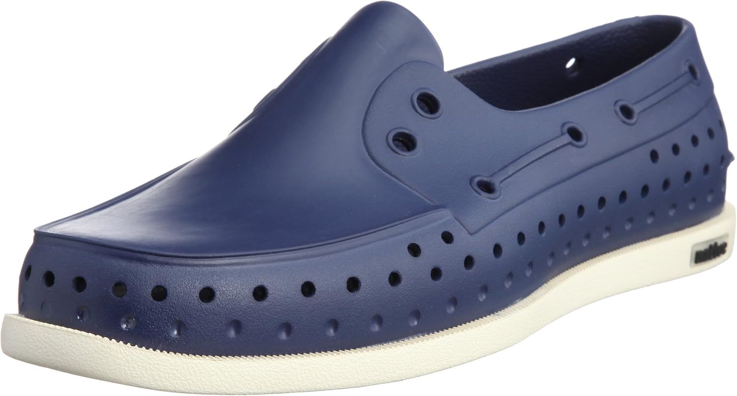 

Кроссовки Native Shoes Howard Sugarlite для мужчин и женщин - с вырезами и круглым носком, стиль слип-он, синий