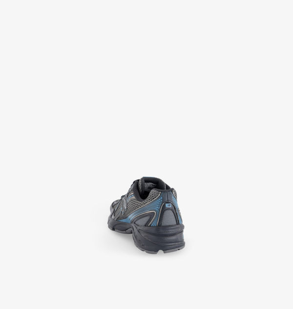 Кроссовки сетчатые низкие с вышитым логотипом 740 v2 New Balance, черный — фото 4