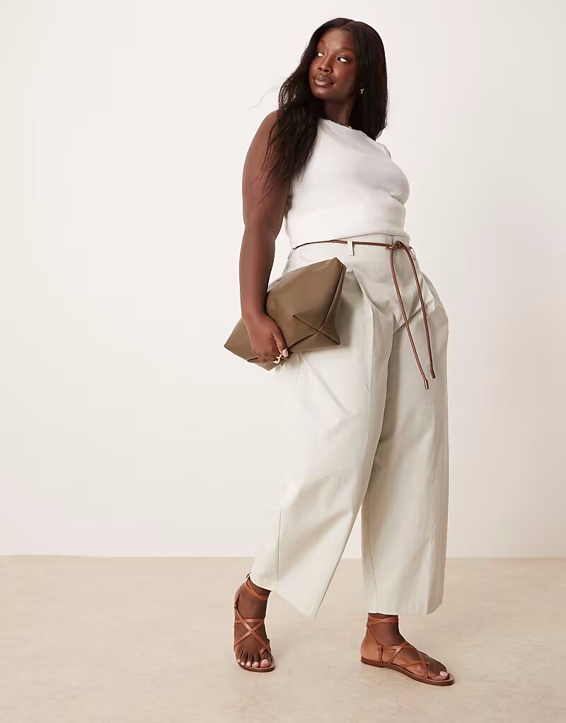 

Брюки ASOS DESIGN Curve с экстремальным кроем со складками в каменном цвете