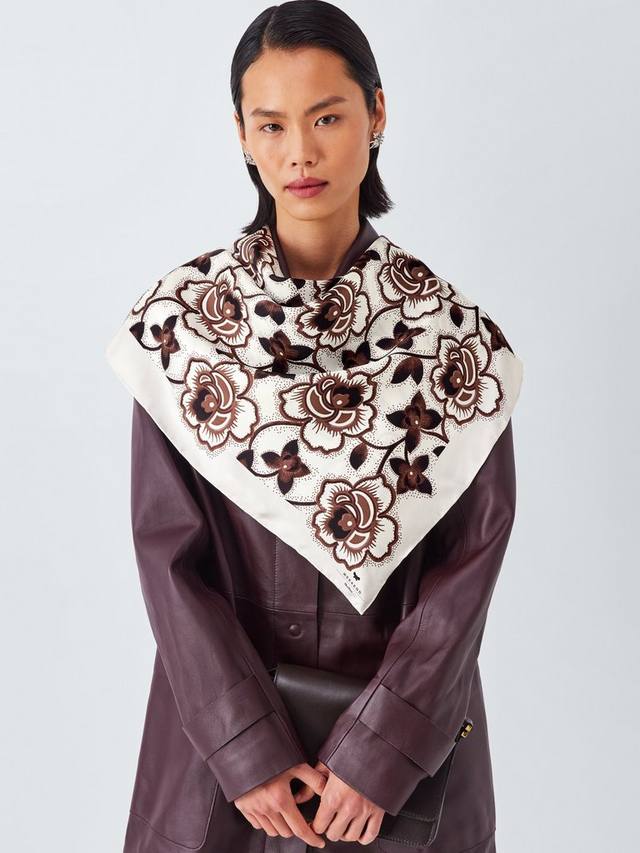 

Onesto шейный платок из чистого шелка с цветочным принтом Weekend MaxMara, Black