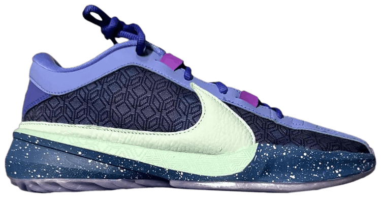 

Кроссовки Nike Zoom Freak 5 'EYBL Academy' PE, синий