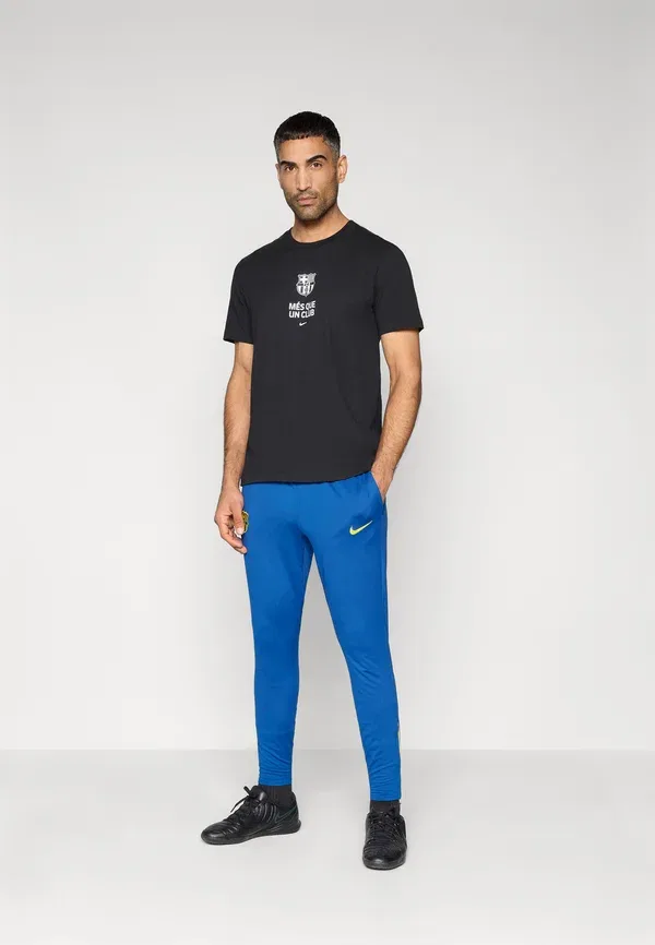 Футболка Nike Performance FC Barcelona Strike Club Wear, спортивный синий/оптимальный желтый — фото 2