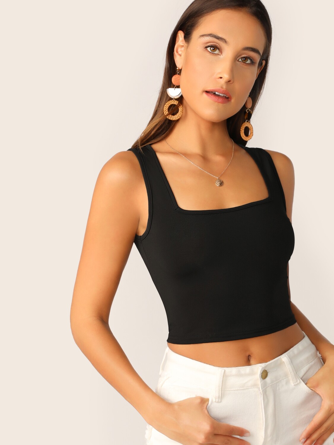 

SHEIN Privé короткая майка, облегающего кроя, из ребристой ткани, черный цвет