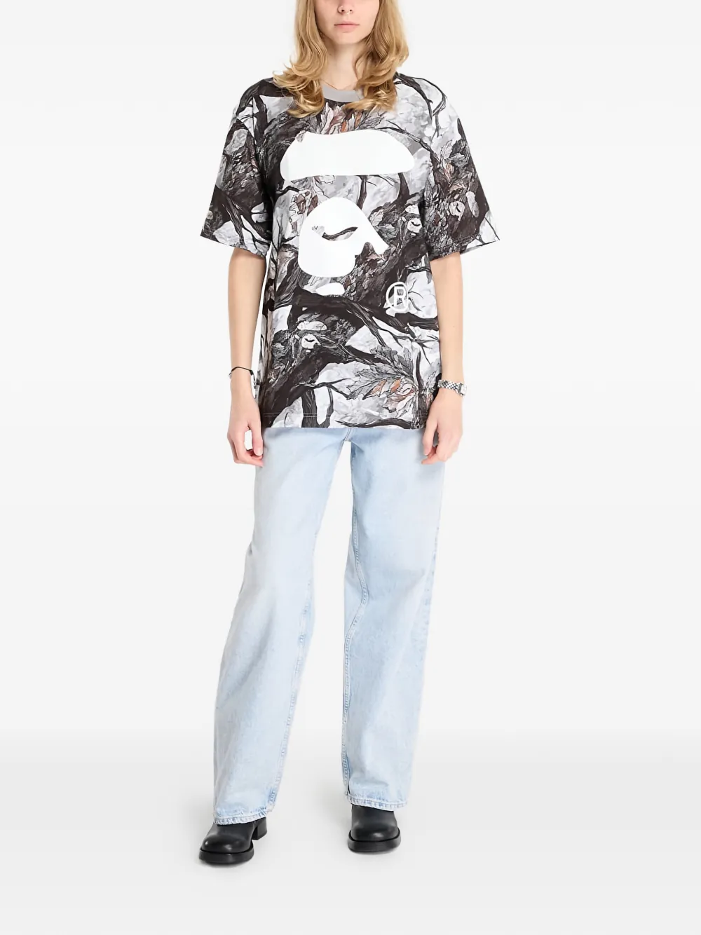 Футболка с камуфляжным узором Tree Edge и принтом Ape Face A Bathing Ape, белый — фото 2