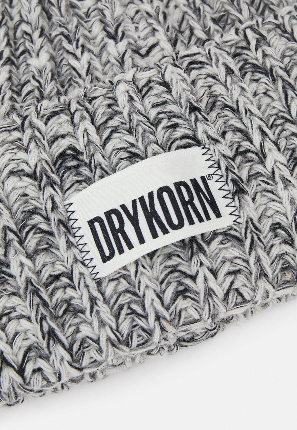 

Шапка EANI UNISEX DRYKORN, черный