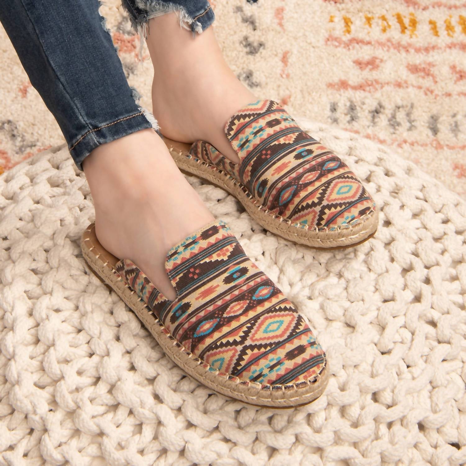 Женские туфли Taffy Slip On в цвете Aztec Pink Corkys Footwear — фото 2