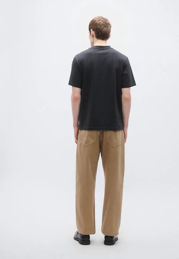 Футболка с графическим принтом 20s ny Calvin Klein, Pirate Black — фото 3