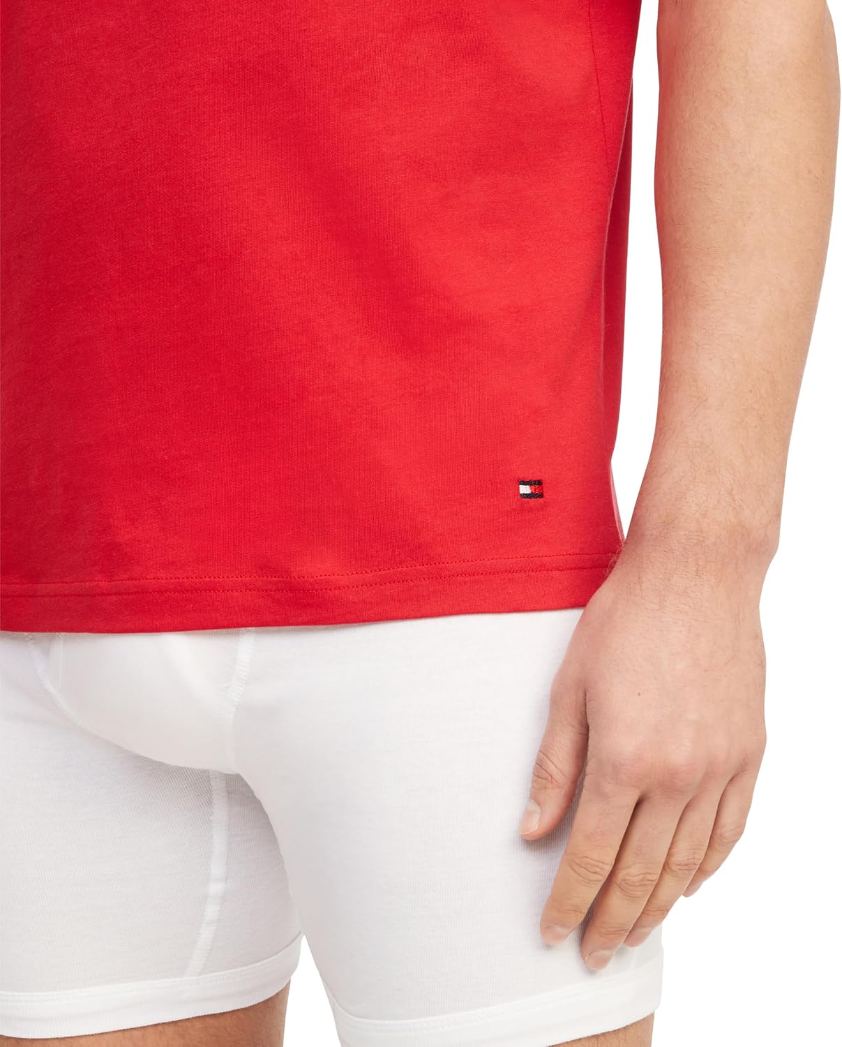 Мужские классические хлопковые майки Tommy Hilfiger с круглым вырезом, упаковка из 3 шт., Primary Red, Navy, White — фото 4