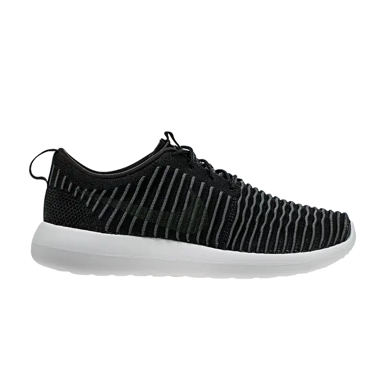 

Кроссовки Nike Roshe Two Flyknit, черный