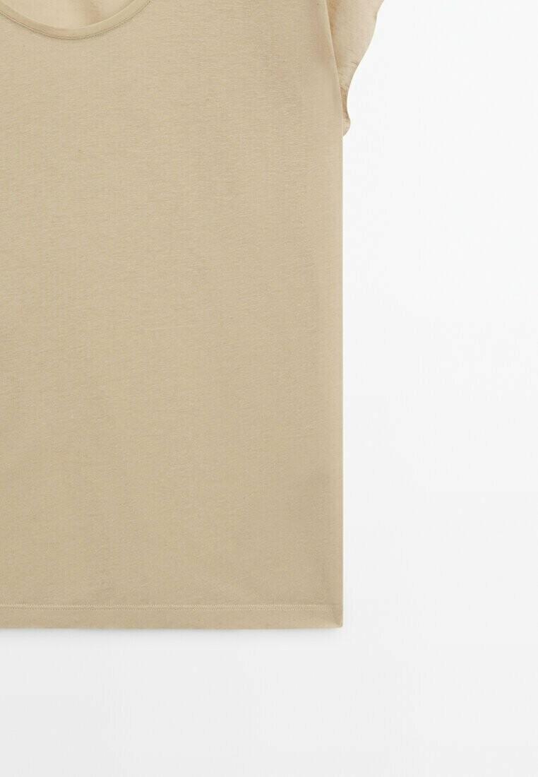 

Базовая футболка SHORT SLEEVE BLEND Massimo Dutti, цвет Mottled Beige