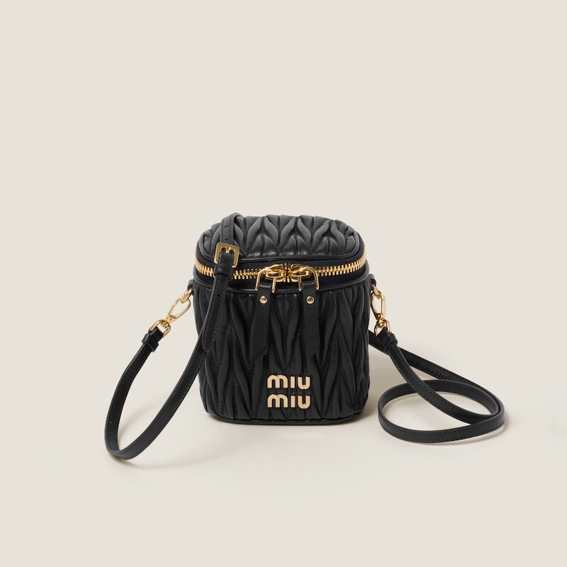 

Стеганая микросумка из кожи наппа Miu Miu, черный