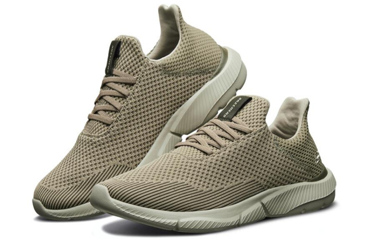 Кроссовки Ingram для бега мужские с низким верхом серо-коричневые Skechers — фото 3