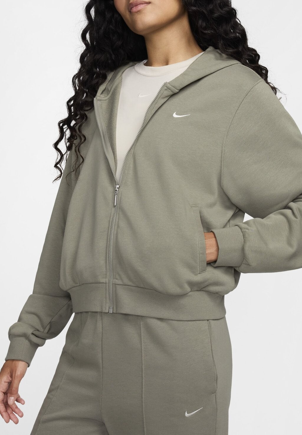 

Толстовка CHLL FT FZ Nike, хаки