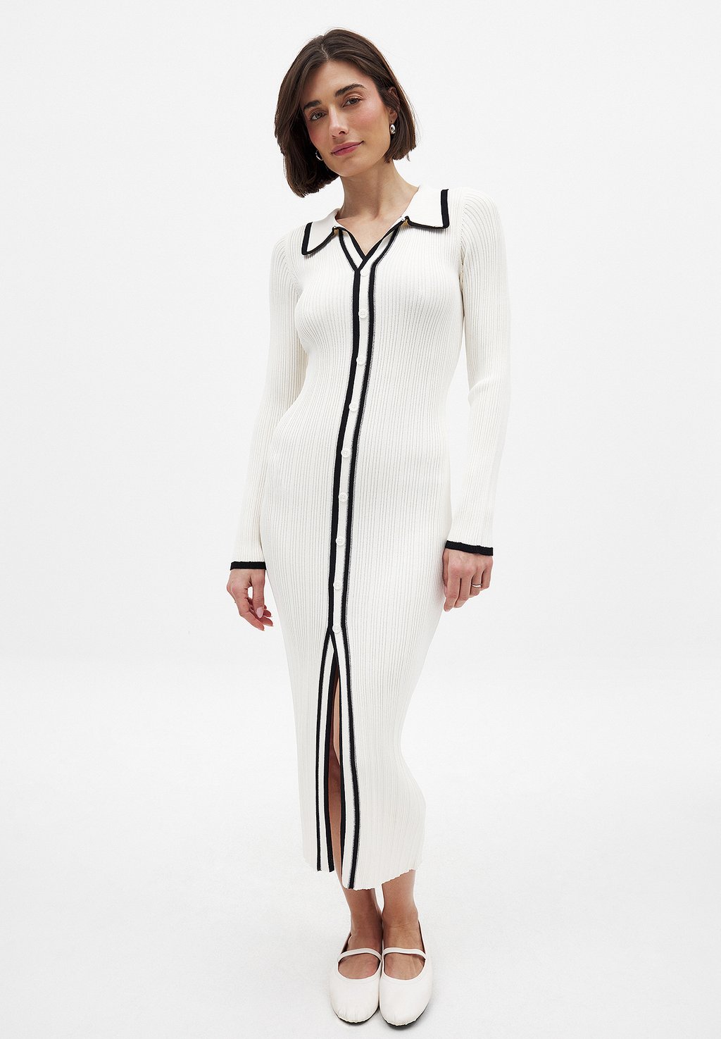 

Платье-джемпер CONTRAST BUTTON MIDI - Maxi dress NA-KD, белый