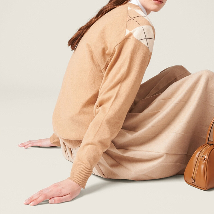 Свитер женский Miu Miu, коричневый — фото 4