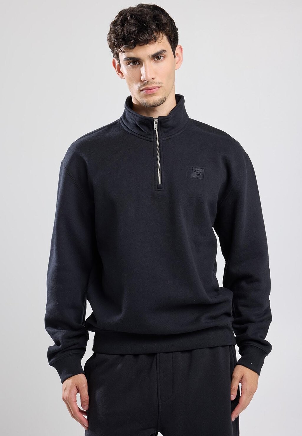 

Толстовка SETH HALF ZIP America Today, черный