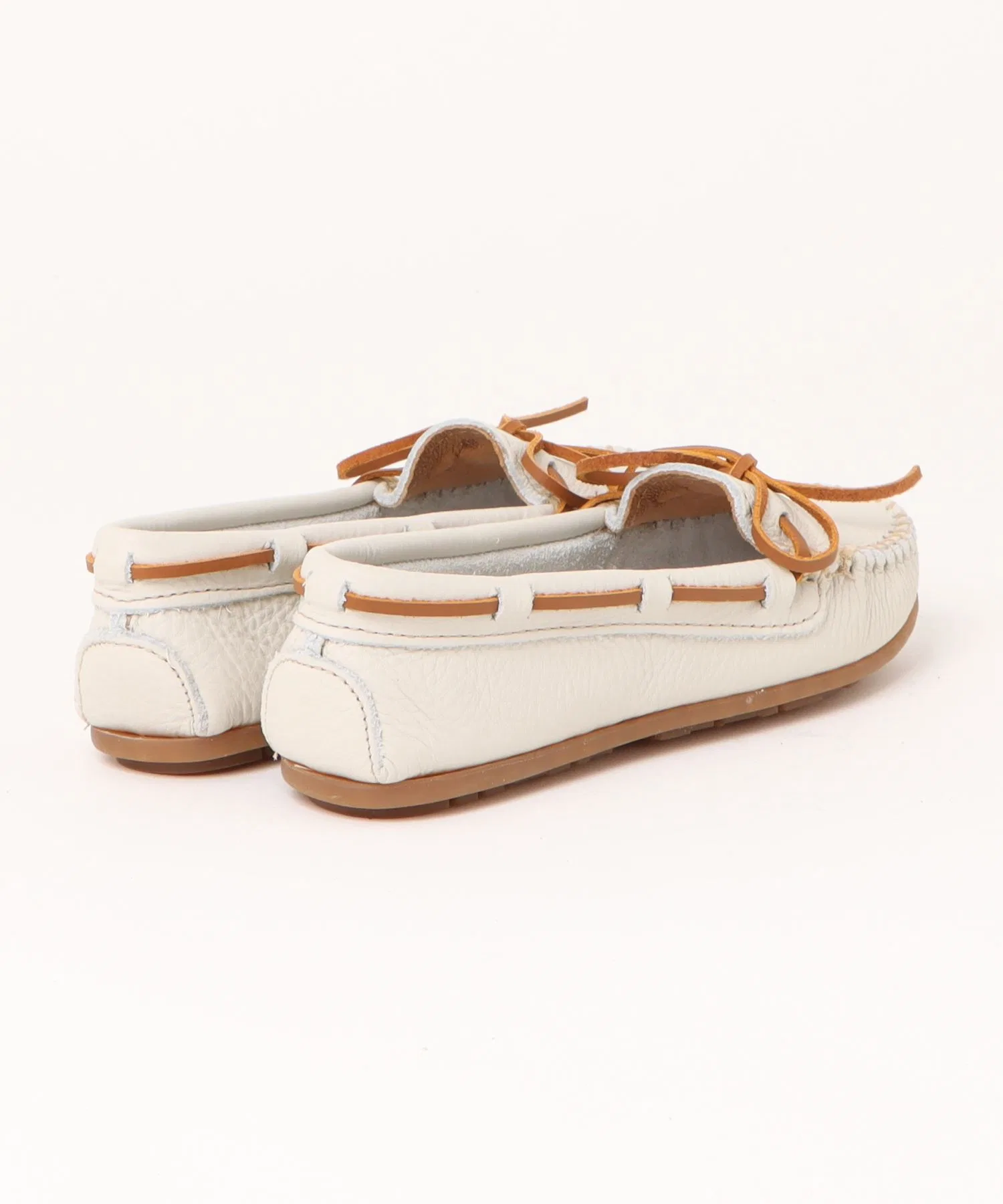 Унисекс кожаные мокасины Minnetonka BOAT MOC красные — фото 2