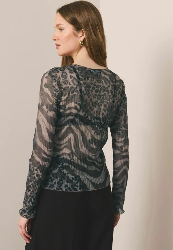 Блузка прямого кроя с круглым вырезом и жатой текстурой Next, Chocolate Brown Animal Print — фото 2