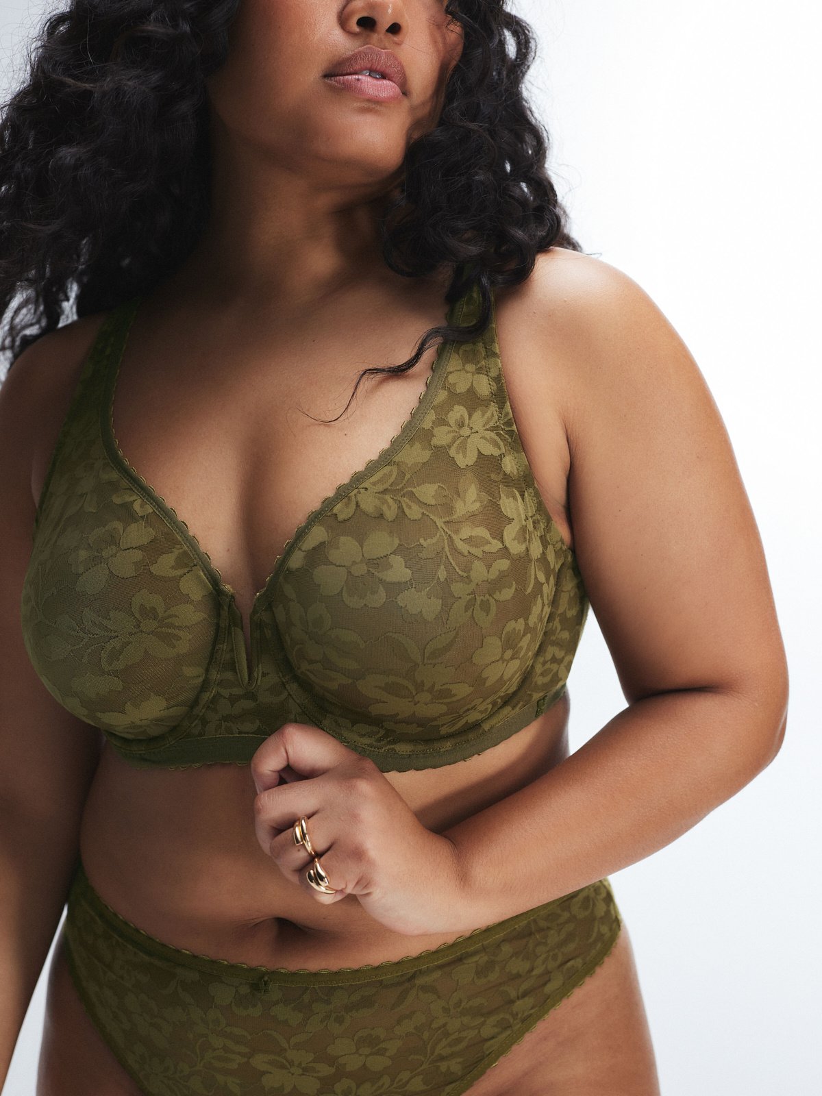 

Бюстгальтер с полным покрытием Savage X Fenty Lavish Lace Unlined, цвет Military Olive Green