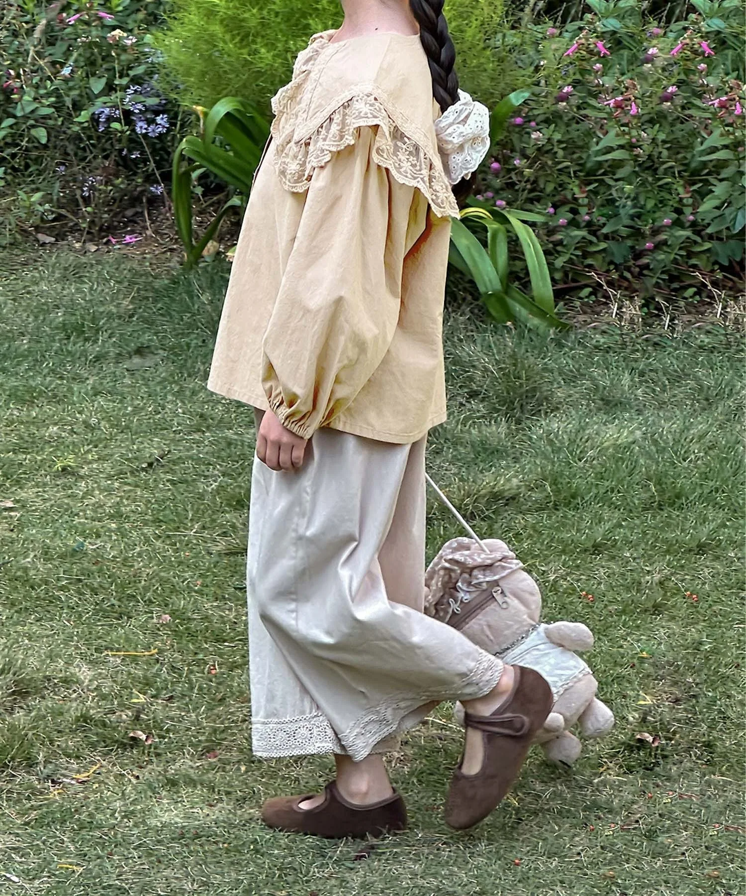 Хлопковая блузка с кружевным воротником Aimoha Kids, Light beige — фото 3