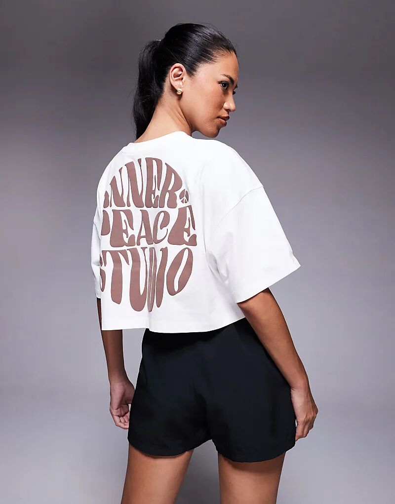 

4505 Icon плотная хлопковая укороченная футболка с принтом на спине и быстросохнущей отделкой белого цвета