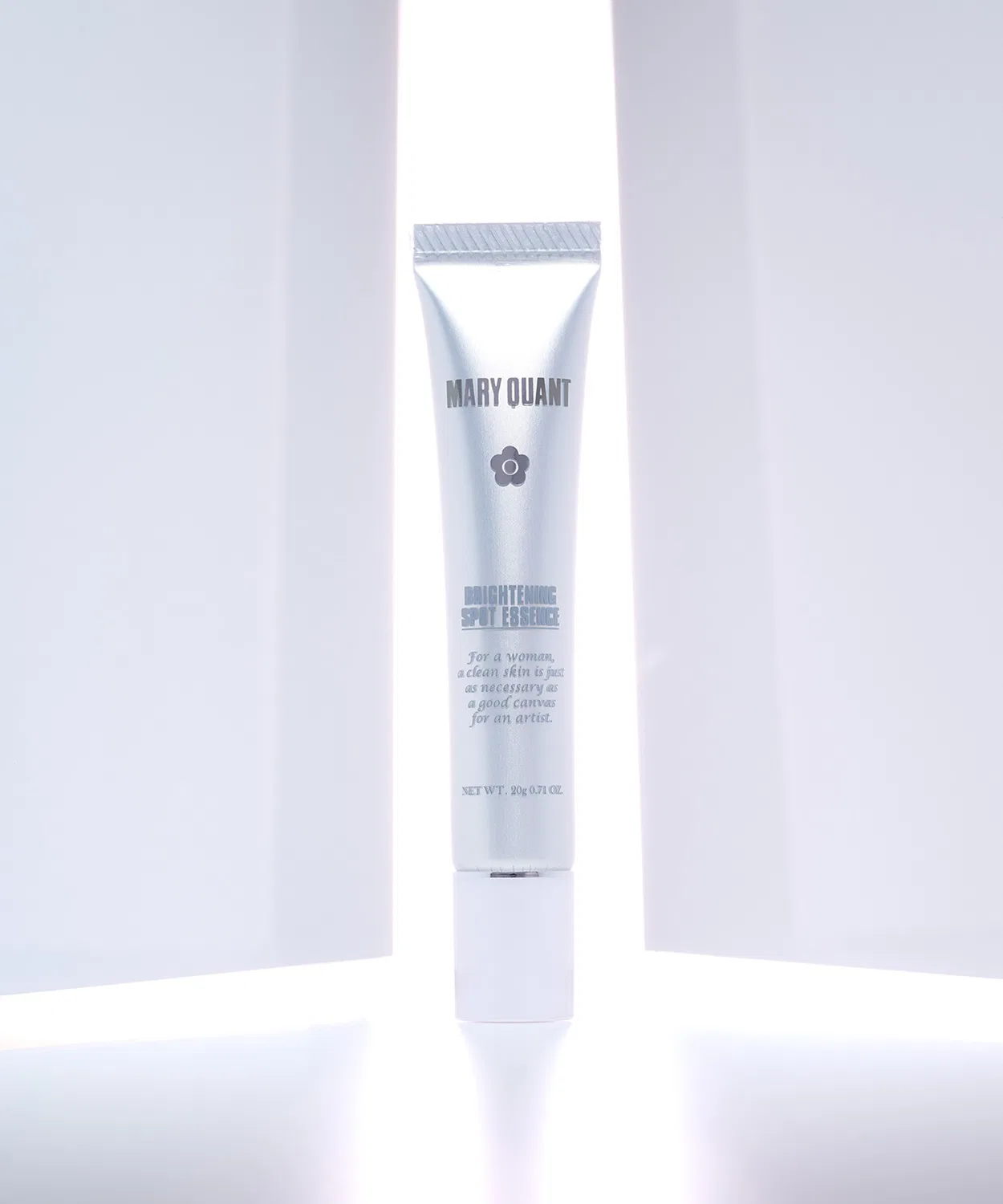 Эссенция MARY QUANT — Осветляющая для лица Brightening Spot Essence, 20 г