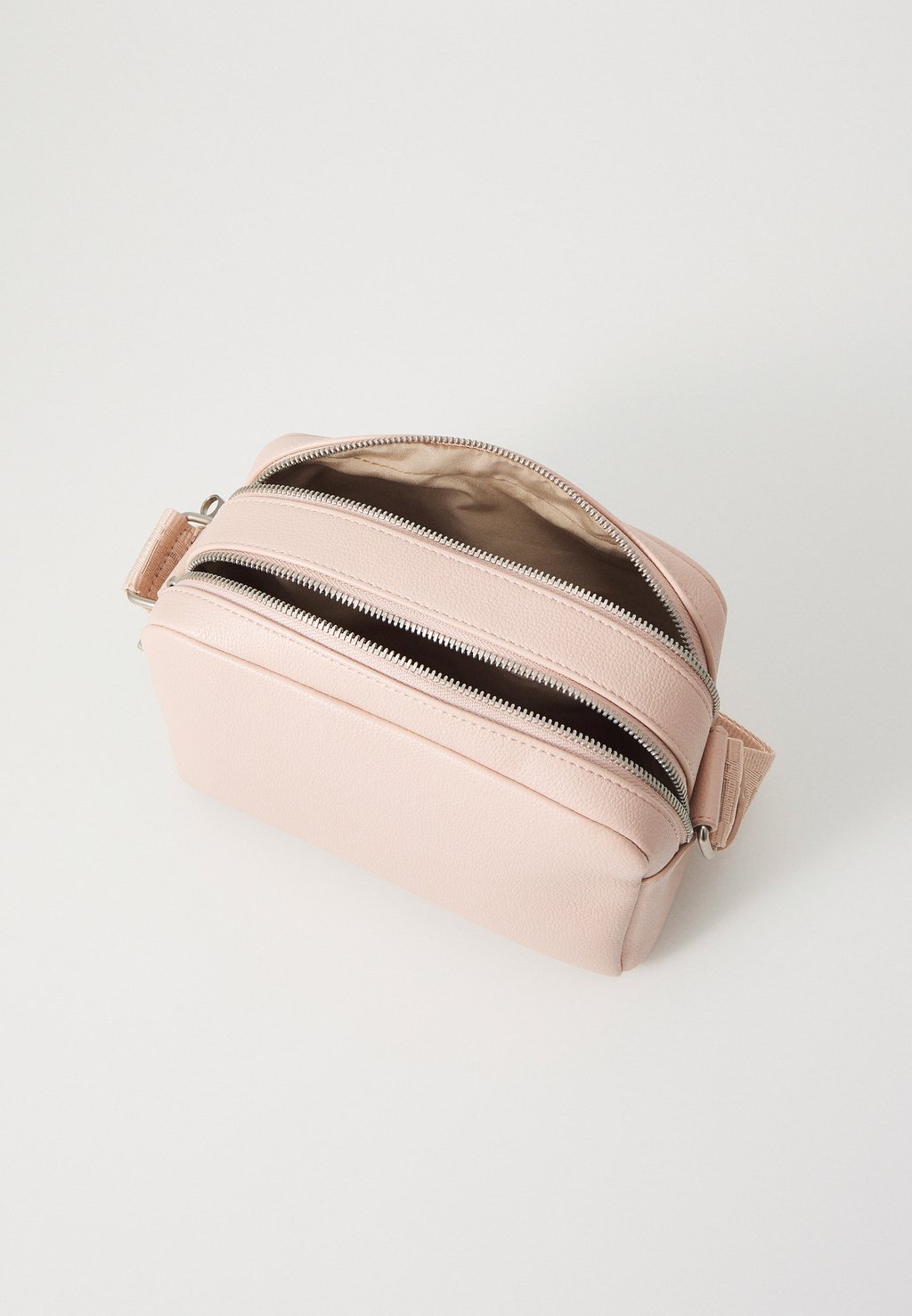 

Сумка через плечо ULTRALIGHT CAMERA BAG Calvin Klein Jeans, бежевый