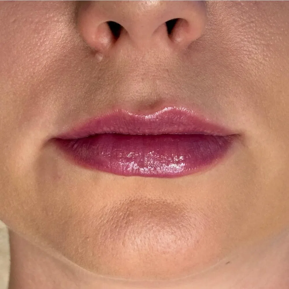 Тонирующий бальзам для губ Hipi Faible Plum с SPF 30 Hipi Faible, Tinted Plum & Spf 30 — фото 3