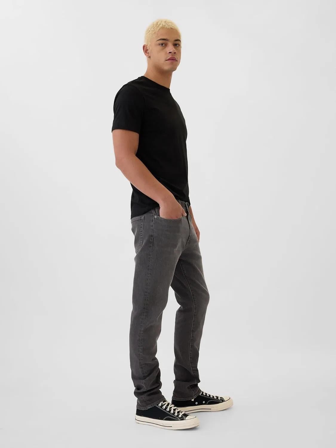 Джинсы Athletic Slim Fit GAP, черный — фото 4