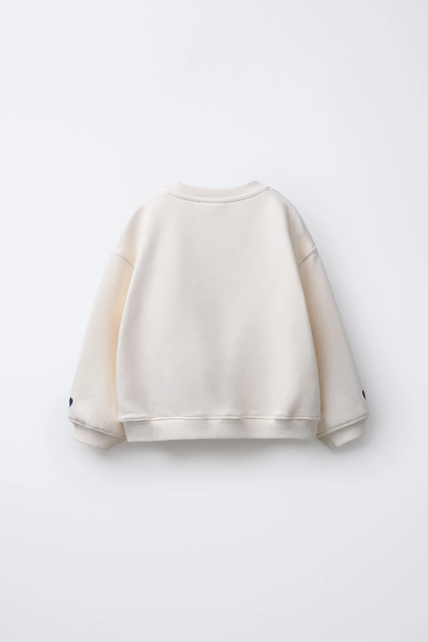 Толстовка с вышитой капибарой и сердечками Zara, экрю — фото 2