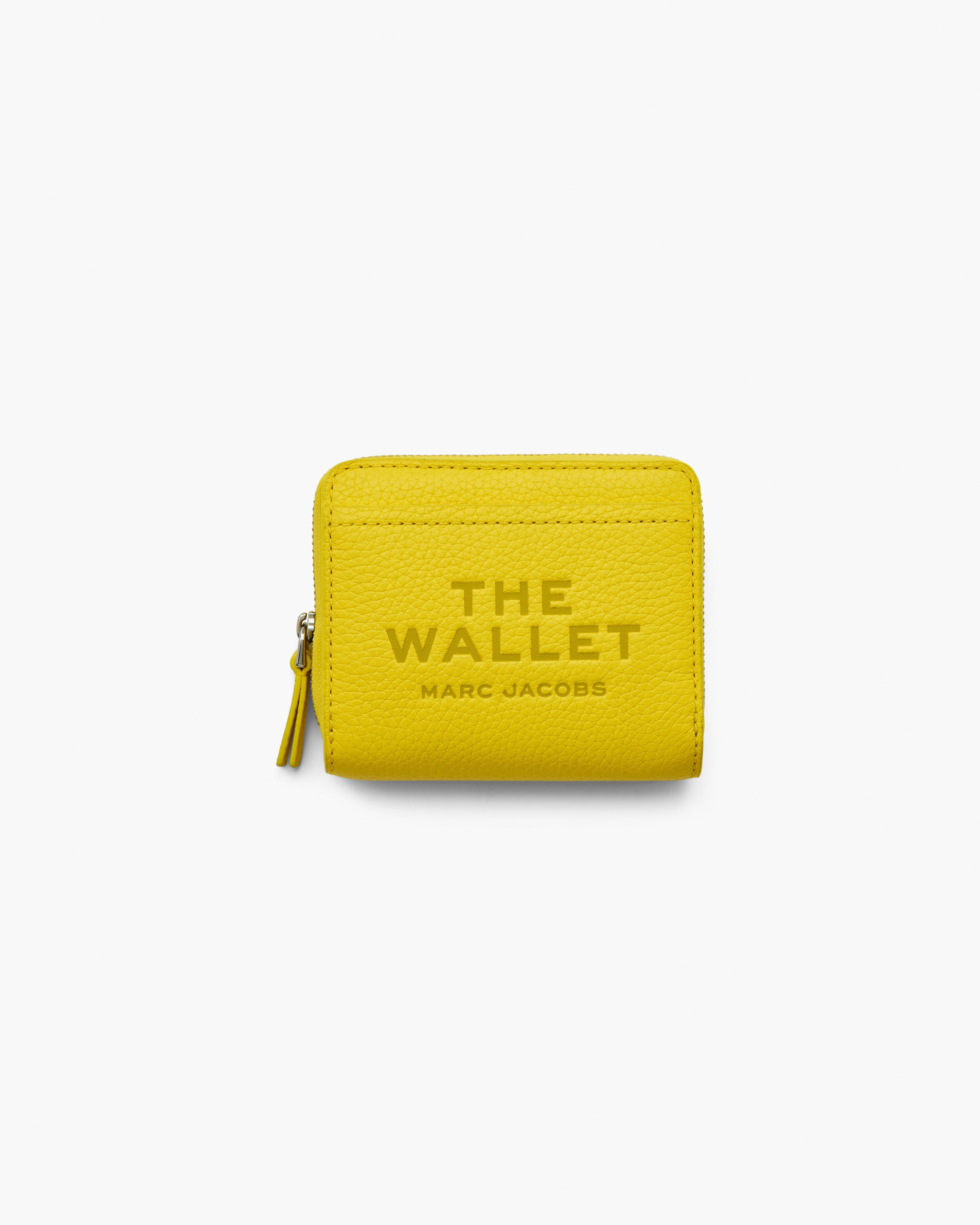 

Кожаный мини-компактный кошелек Marc Jacobs, цвет Daisy Yellow