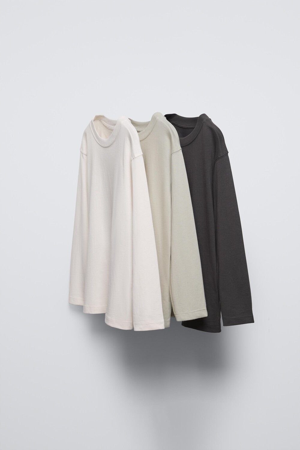 

Упаковка из 3 однотонных футболок ZARA, серые