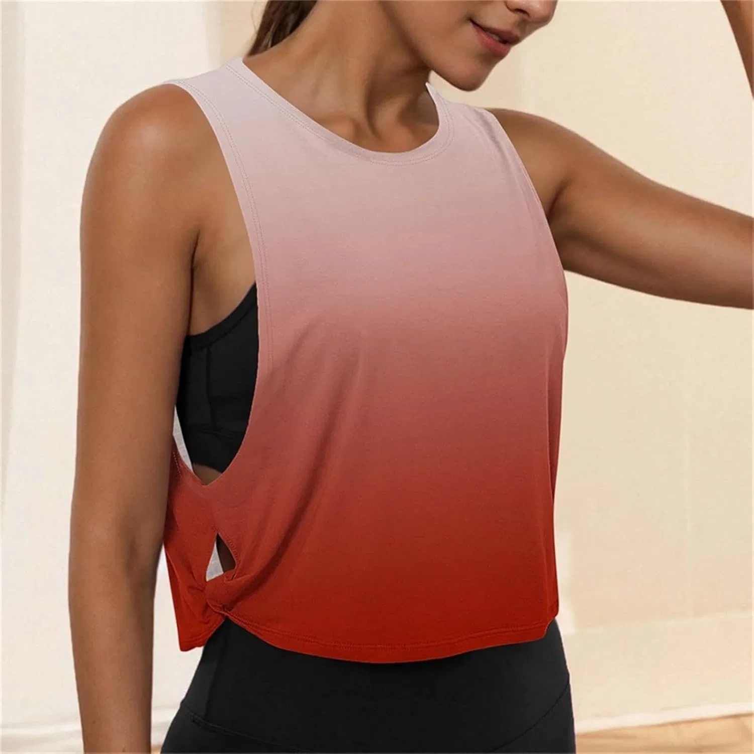 Женский топ без рукавов Gradient, Athletic Camisole, Red — фото 2