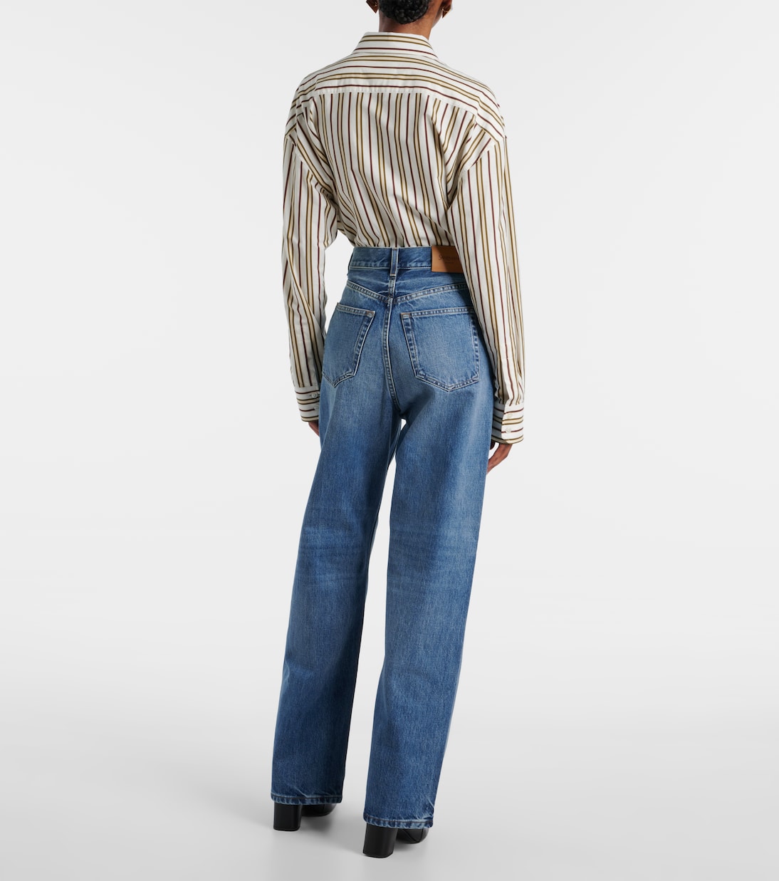 Джинсы с V-образным поясом и расклешёнными штанинами Saint Laurent, 50S Blue — фото 3
