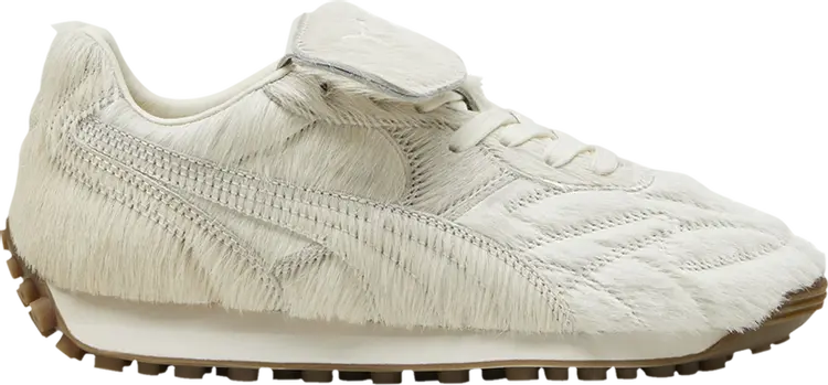 Кроссовки Fenty x Wmns Avanti 'Pony Hair - Warm White', белый