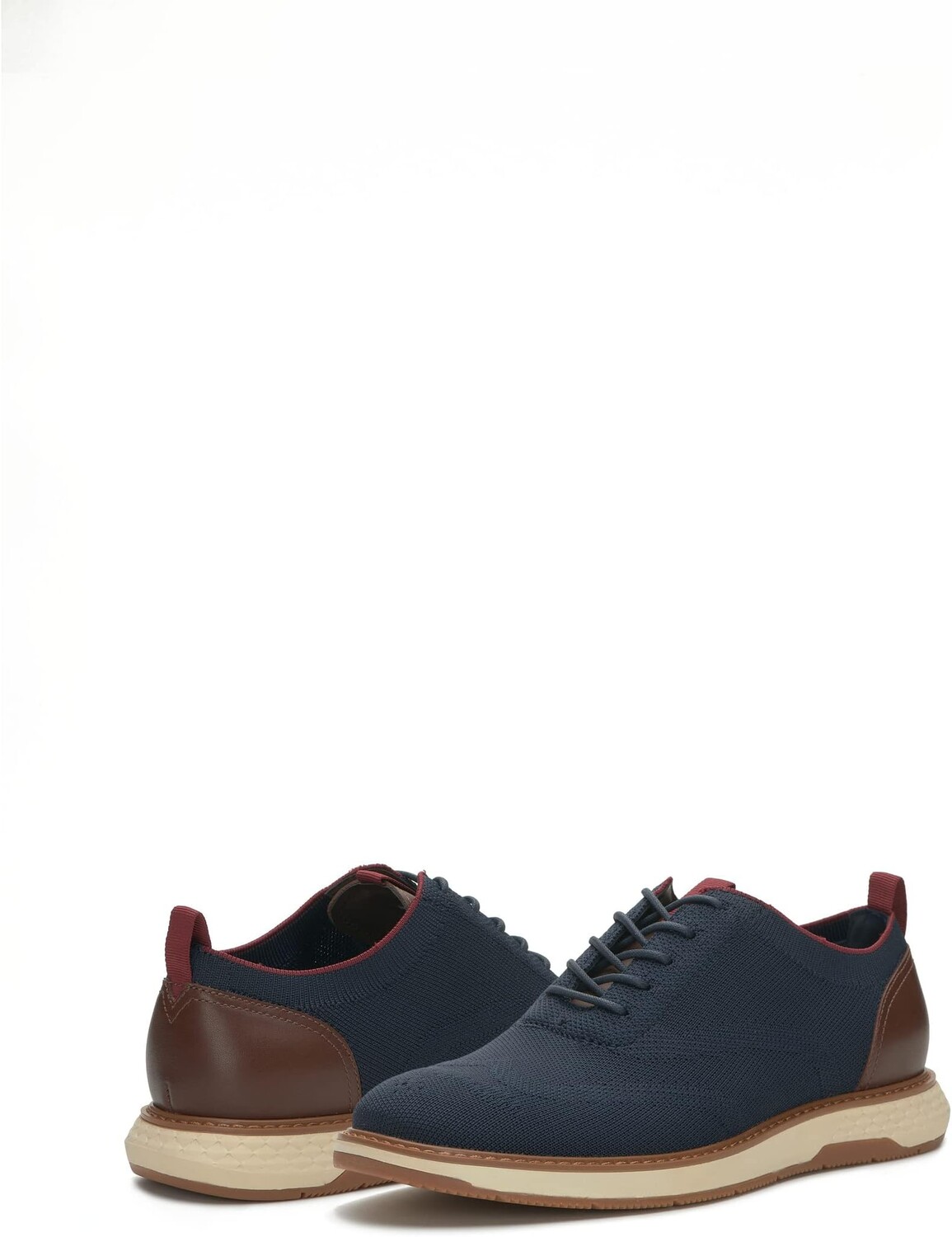 

Оксфорды Staan Casual Oxford Vince Camuto, цвет Eclipse/Chili