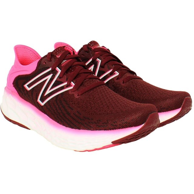 Женские кроссовки для бега New Balance Fresh Foam 1080v11 розового цвета New Balance, розовый — фото 2