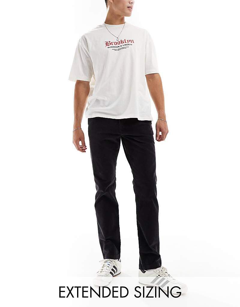 

Темно-синие вельветовые брюки узкого кроя ASOS DESIGN