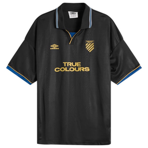 

Футболка квадратной формы Umbro, черный