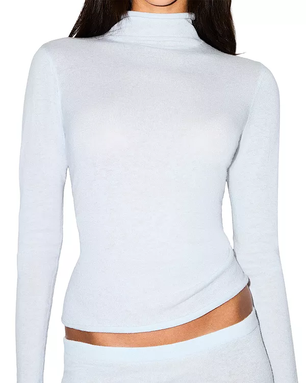 

Легкий кашемировый свитер с высоким воротником Skims, бежевый