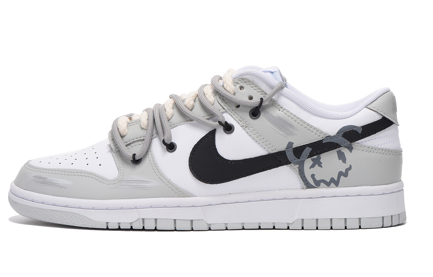 

Кроссовки Nike Dunk Skateboard Shoes Women's Low-Top Gray