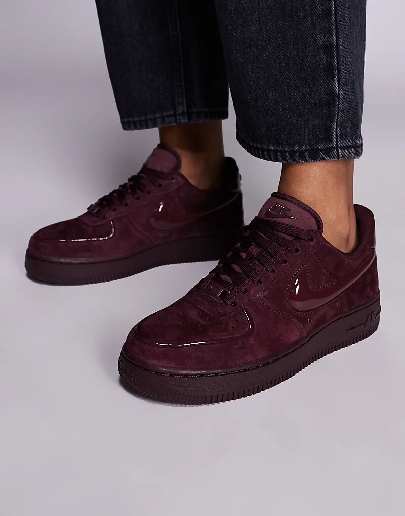 Кроссовки Nike Air Force 1 '07 с принтом «пузырь» бордового цвета